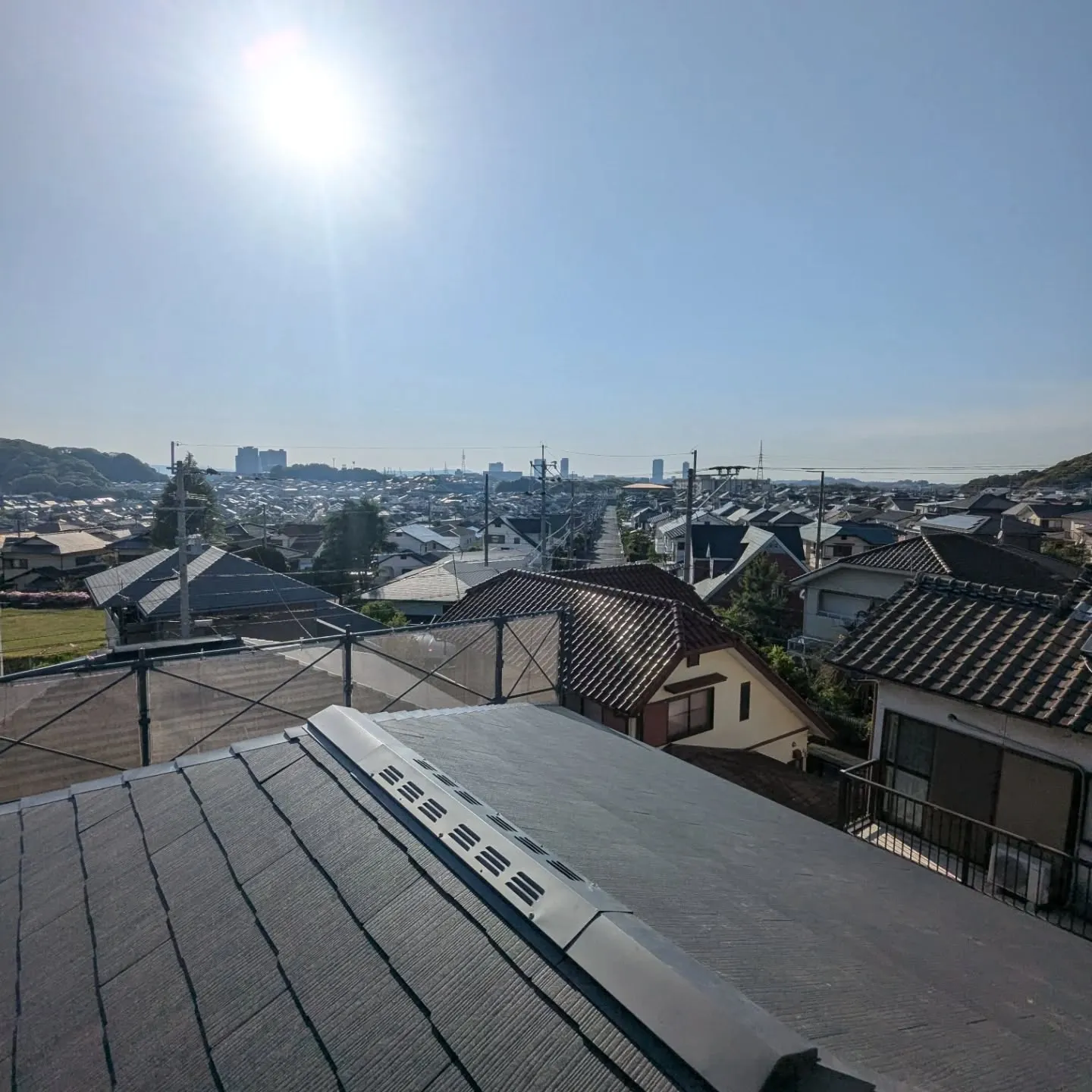 今週は、門司（もんじ）洋瓦で谷川福岡の香椎でコロニアル工事に...